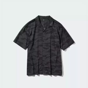 Uniqlo Shirt Men Sz M Black Camo Camp Button Up Short Sleeve Shirt Summer Beach